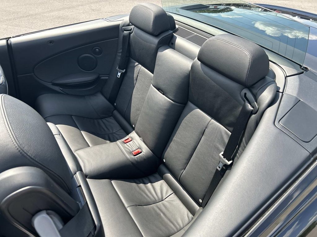 Used 2006 BMW 650i Convertible RWD image 19