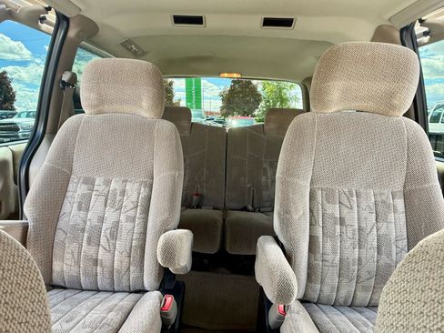 Used 2003 Pontiac Montana Extended w/ Convenience Package #1 FWD image 13