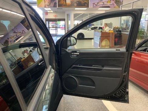 Used 2013 Jeep Compass Sport AWD/4WD image 25