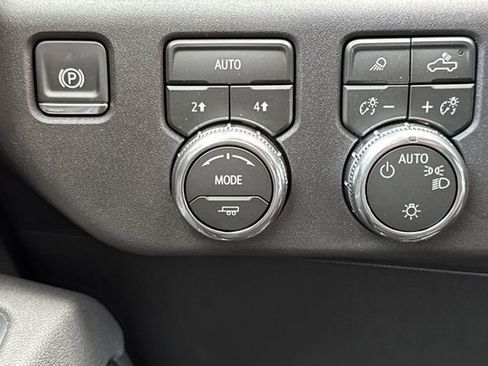 New 2026 GMC Sierra 1500 SLE w/ Preferred Package image 30