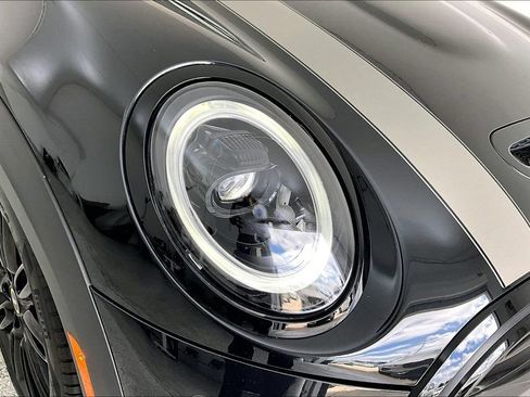 Used 2024 MINI Cooper SE w/ Signature Upholstery Package FWD image 38