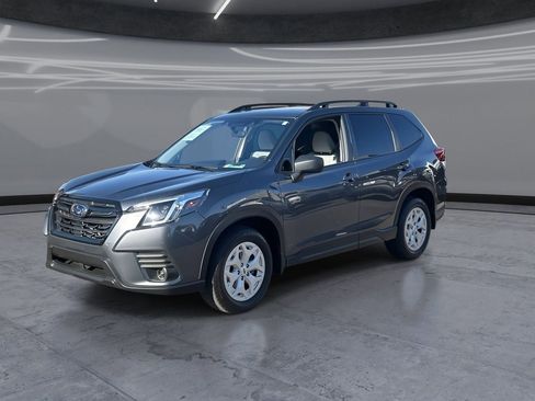 Certified 2023 Subaru Forester AWD/4WD image 3