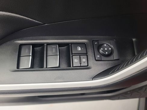 Used 2025 Toyota RAV4 XLE image 24