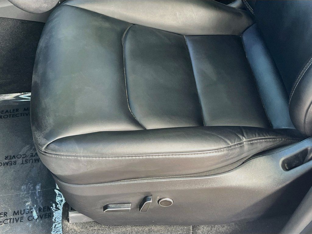 Used 2024 Tesla Model Y Long Range AWD/4WD image 18