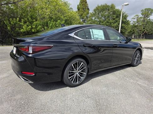 New 2025 Lexus ES 350 w/ Premium Package image 3