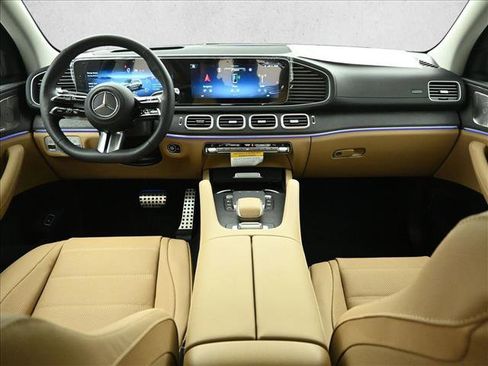 New 2026 Mercedes-Benz GLS 450 4MATIC image 22
