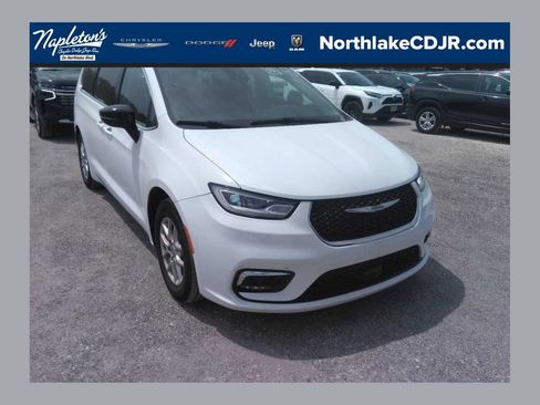 Used 2024 Chrysler Pacifica Touring-L FWD image 1