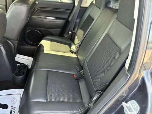 Used 2014 Jeep Compass FWD image 10