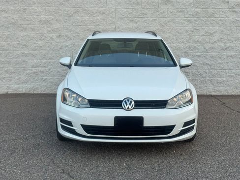 Used 2015 Volkswagen Golf TDI S FWD image 2