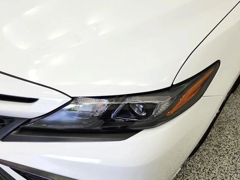 Used 2023 Toyota Camry SE FWD image 14