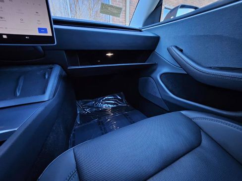 Used 2024 Tesla Model 3 image 46