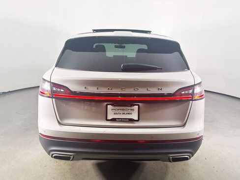 Used 2021 Lincoln Nautilus Reserve FWD image 10