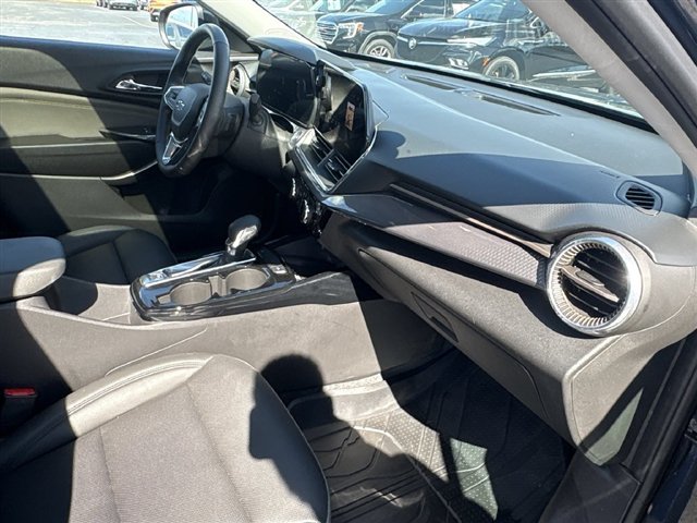 Certified 2024 Chevrolet Trax ACTIV w/ Sunroof Package FWD image 28