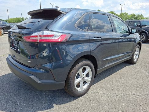 Used 2024 Ford Edge SE AWD/4WD image 7