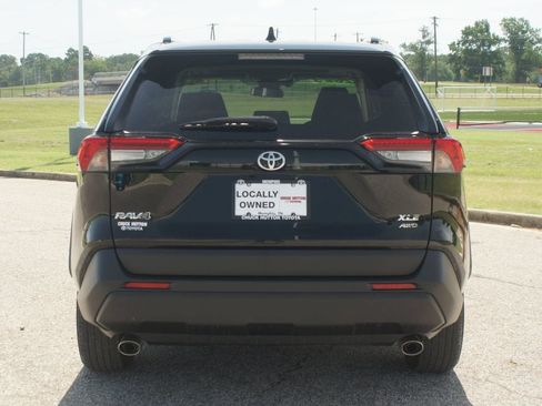 Used 2023 Toyota RAV4 XLE w/ Convenience Package AWD/4WD image 3