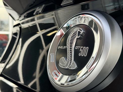 Used 2011 Ford Mustang Shelby GT500 w/ SVT Performance Pkg image 9