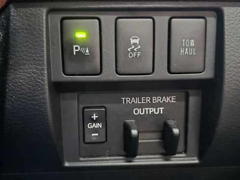 Used 2018 Toyota Tundra 1794 Edition AWD/4WD image 19