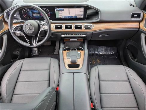 Used 2025 Mercedes-Benz GLE 350 4MATIC image 19