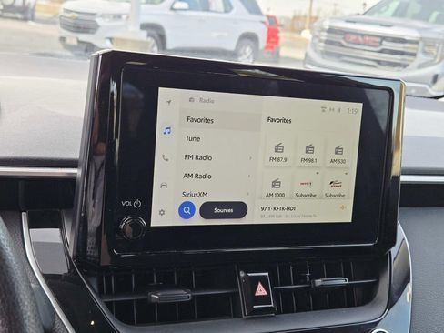 Used 2023 Toyota Corolla LE image 24