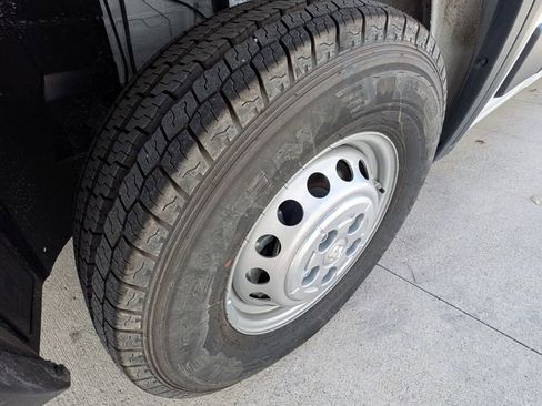 New 2026 RAM ProMaster 2500 w/ Convenience Group image 42