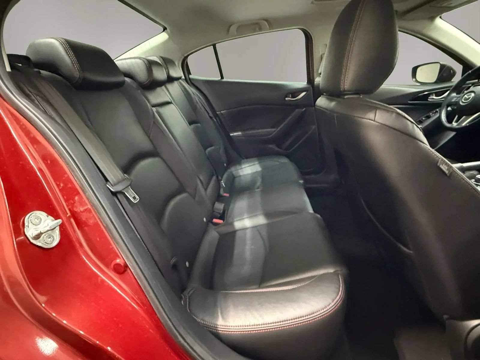 Used 2015 MAZDA MAZDA3 i Grand Touring FWD image 18