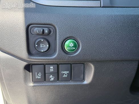 Certified 2025 Honda Ridgeline RTL image 15