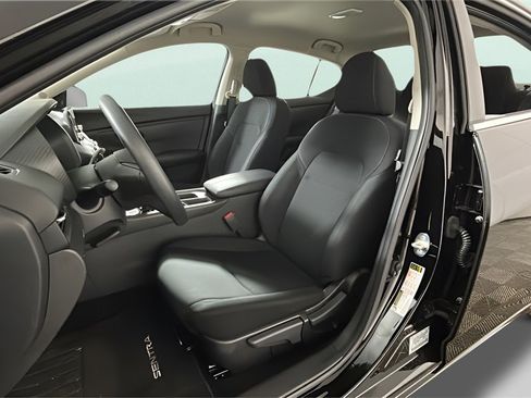 Used 2025 Nissan Sentra S image 22