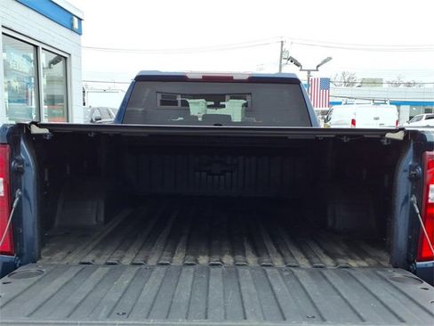 Used 2020 Chevrolet Silverado 1500 Custom w/ Custom Value Package image 18