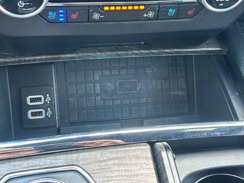 Used 2018 Ford Expedition Limited w/ Equipment Group 302A RWD image 36