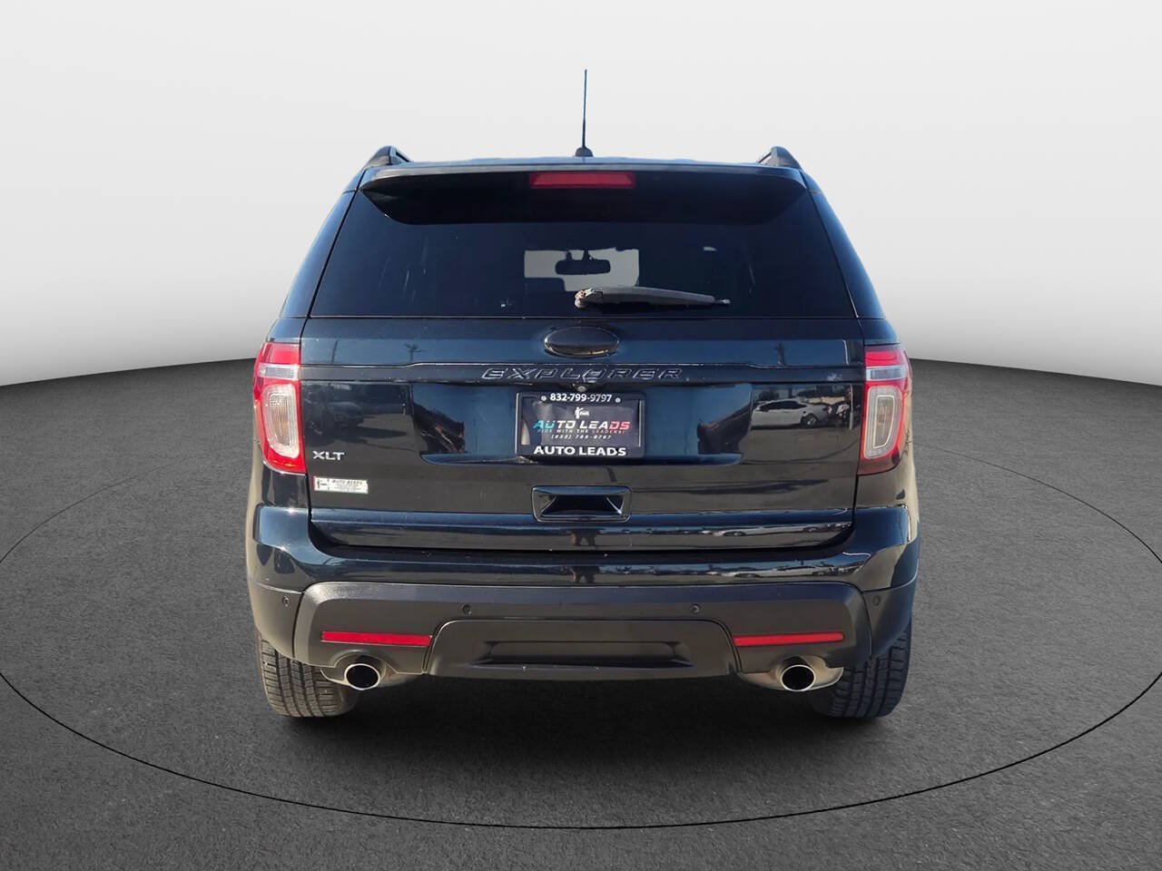 Used 2014 Ford Explorer XLT w/ Equipment Group 202A FWD image 6