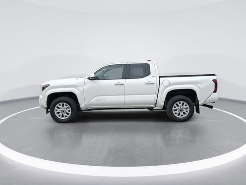 Certified 2024 Toyota Tacoma SR5 image 7