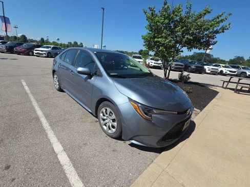 Used 2022 Toyota Corolla LE FWD image 10
