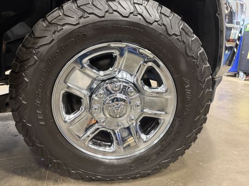 Used 2019 RAM 3500 Tradesman image 18