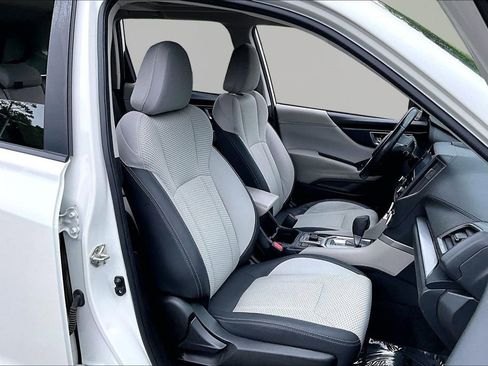 Used 2022 Subaru Forester Premium AWD/4WD image 23