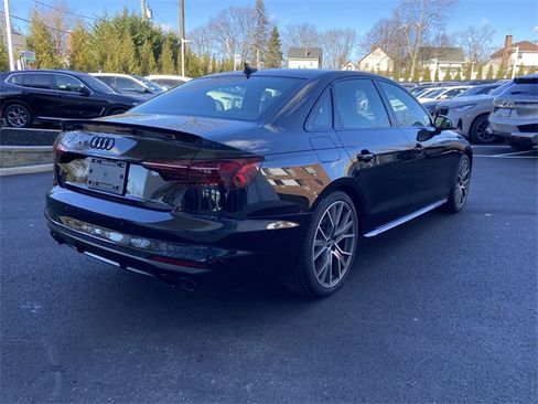 Used 2023 Audi S4 Premium Plus w/ Premium Plus Package image 5