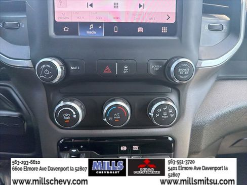 Used 2022 RAM 2500 Big Horn AWD/4WD image 17