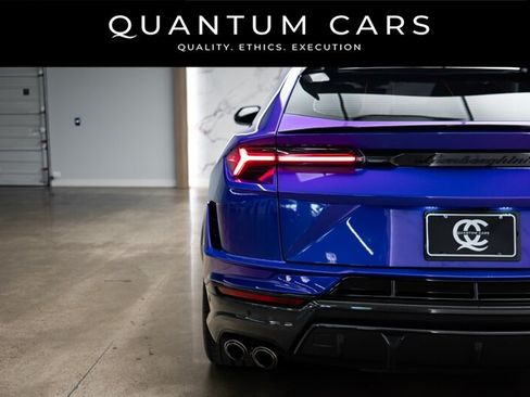 Used 2023 Lamborghini Urus Performante AWD/4WD image 26
