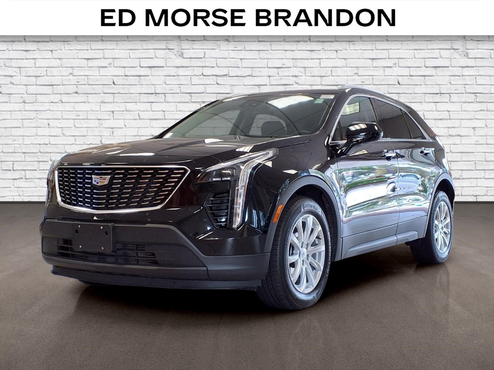 Used 2023 Cadillac XT4 Luxury w/ Cold Weather Package AWD/4WD image 1