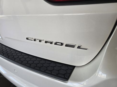 Used 2017 Dodge Durango Citadel w/ Technology Group image 36