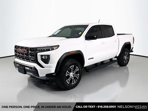 Used 2024 GMC Canyon AT4 AWD/4WD image 1