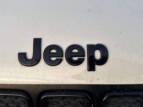 Used 2020 Jeep Renegade Altitude image 6