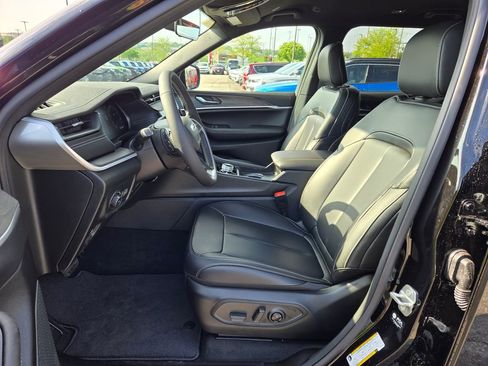 New 2026 Jeep Grand Cherokee L Limited AWD/4WD image 13