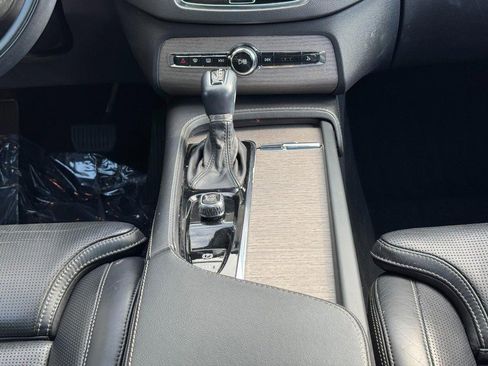 Used 2022 Volvo XC90 T6 Inscription w/ Advanced Package image 16