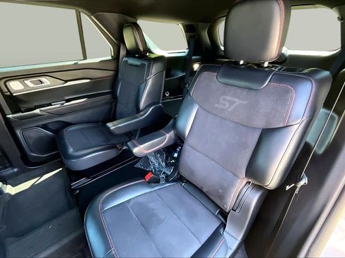 Certified 2025 Ford Explorer ST w/ Sun And Sound Package AWD/4WD image 21