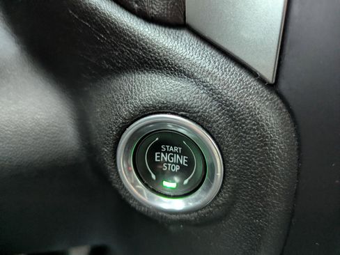 Used 2020 Chevrolet Silverado 1500 LTZ w/ LTZ Convenience Package image 18