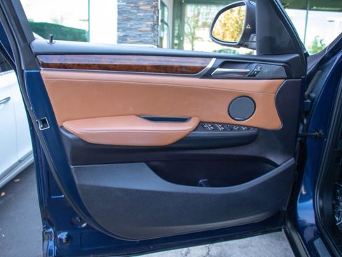 Used 2016 BMW X3 xDrive28i image 9