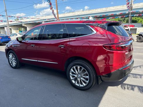 Used 2019 Buick Enclave Essence AWD/4WD image 7