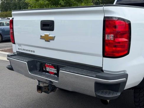 Used 2018 Chevrolet Silverado 2500 W/T RWD image 9