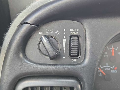 Used 2001 Dodge Ram 1500 Truck 2WD Quad Cab image 22