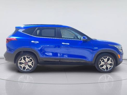 Used 2021 Kia Seltos SX w/ SX Sunroof Package AWD/4WD image 6